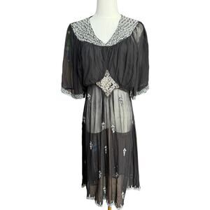 Eliza J New York Silk Sheer bohemian embroidered Flutter sleeve dress size Large